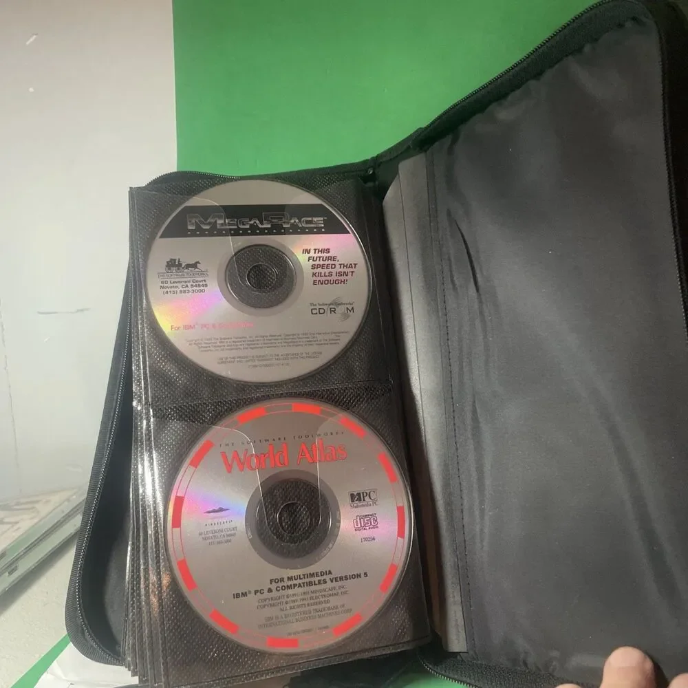 Lot Of Over 50+  PC CD Rom Computer Games Multimedia Atlas Kids Zoo in Binder